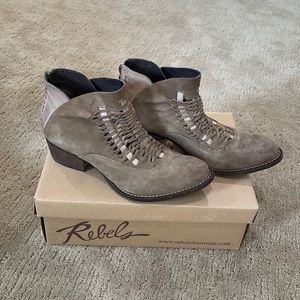 Rebels Cori Dust Bootie